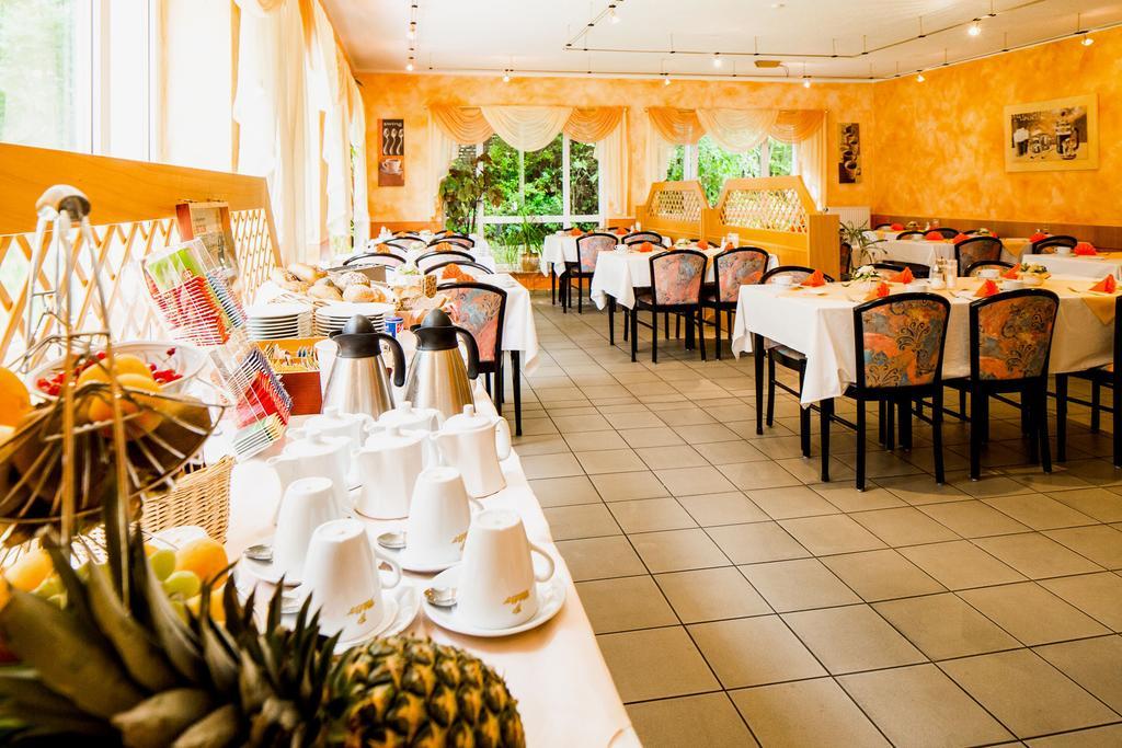Apart Hotel Weimar エクステリア 写真