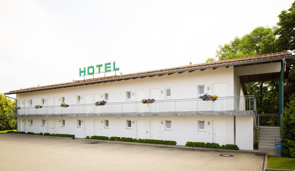 Apart Hotel Weimar エクステリア 写真