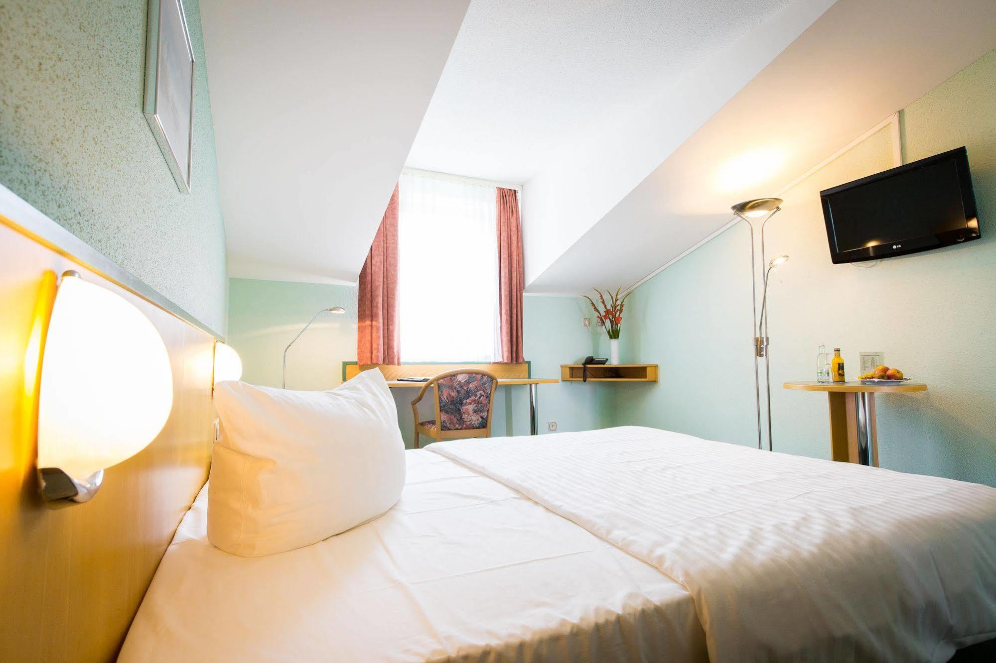 Apart Hotel Weimar エクステリア 写真