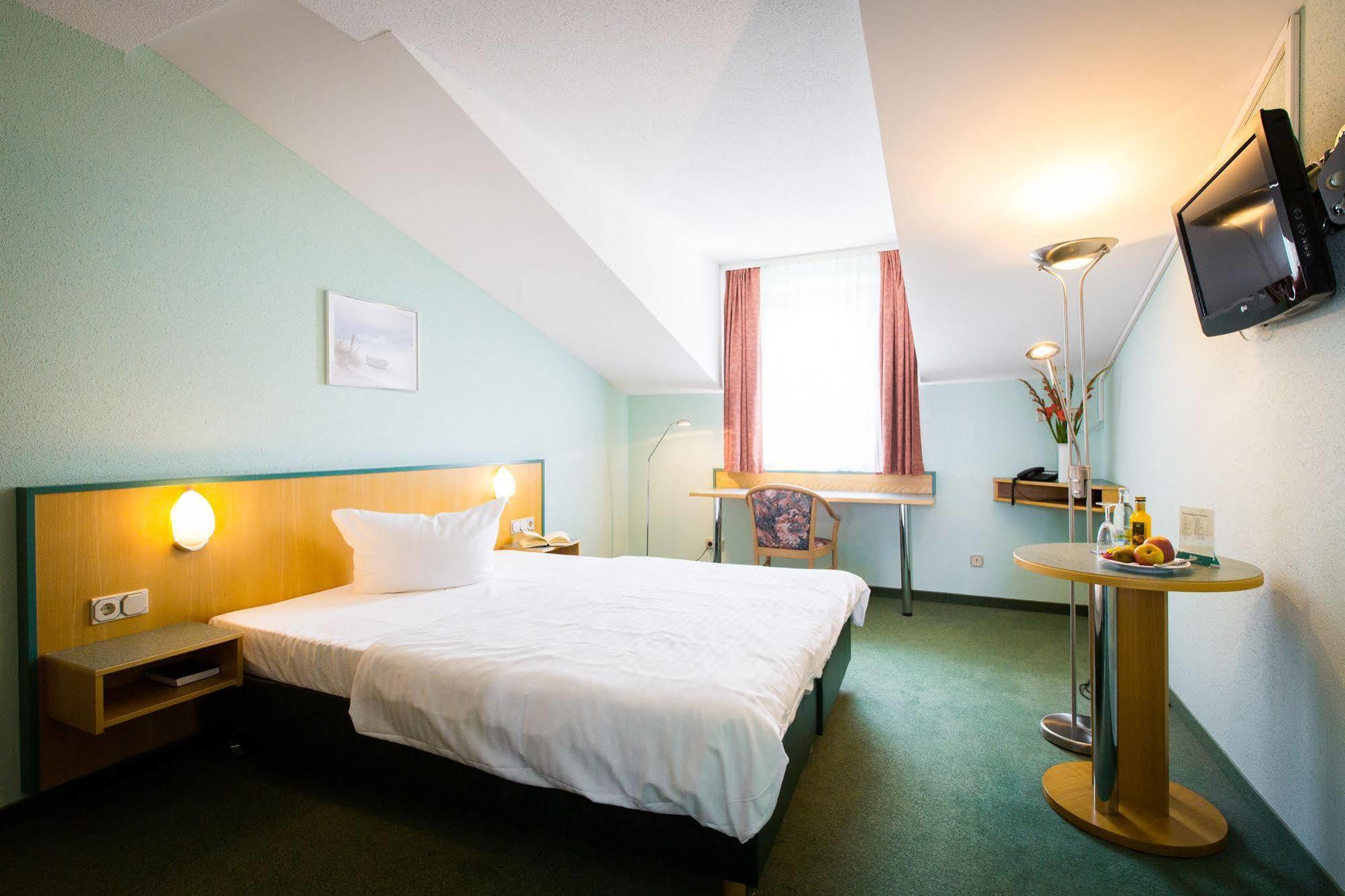 Apart Hotel Weimar エクステリア 写真